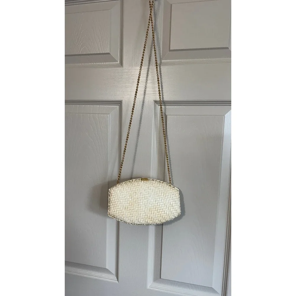 Rodo Italy Cream Woven Wicker Clutch Purse Gold Chain Vintage Old Money Classic